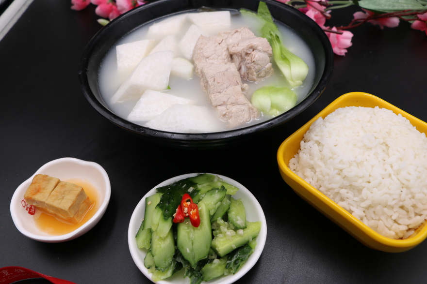 西安浓汤炖骨饭培训